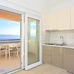 Appartamento The Penthouse Apartment, First Row By The Sea, House Ana