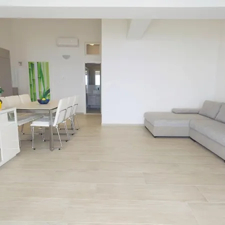 The Penthouse Apartment, First Row By The Sea, House Ana *