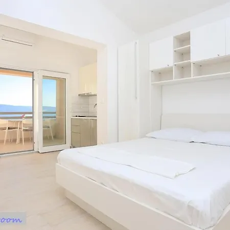 The Penthouse Apartment, First Row By The Sea, House Ana Apartment Duce