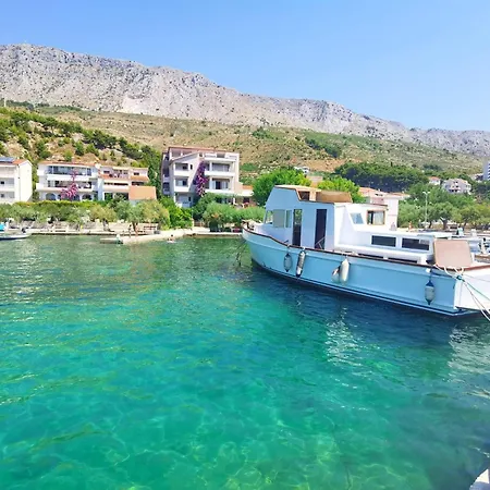 The Penthouse Apartment, First Row By The Sea, House Ana *