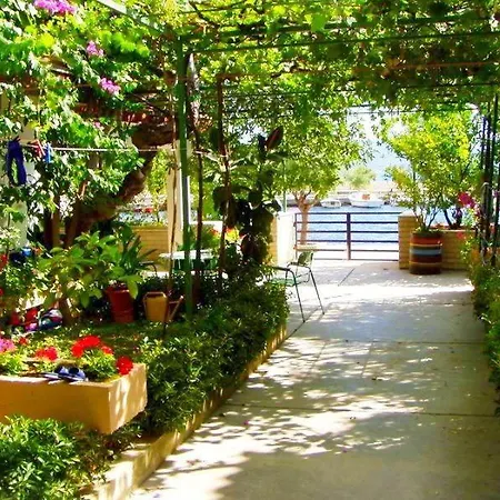 The Penthouse Apartment, First Row By The Sea, House Ana *