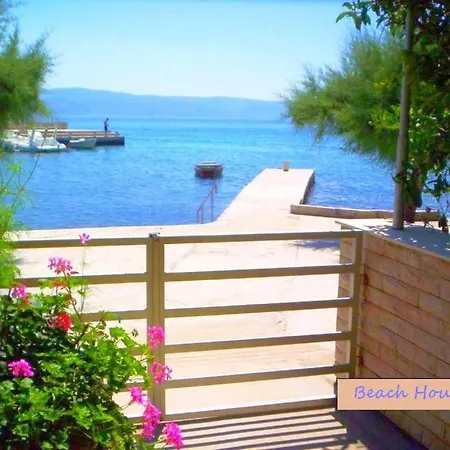 The Penthouse Apartment, First Row By The Sea, House Ana